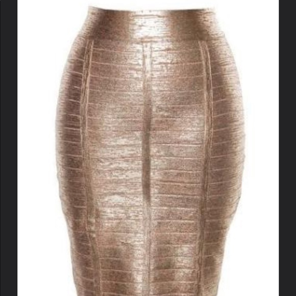 Hera Collection Dresses & Skirts - 🏷️HERA Collection Women Knit Gold Foil Bandage Skirt🏷️